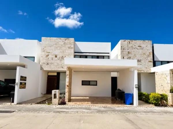 | Residencia de lujo totalmente amueblada en renta en Santa Gertrudis Copó | | Residencia de lujo totalmente amueblada en renta en Santa Gertrudis Copó |