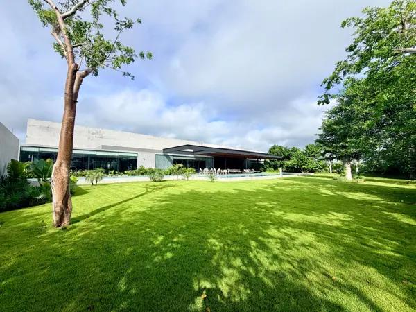 TERRENO EN VENTA EN PRIVADA LISTO PARA CONSTRUIR, PASEO NORTE, MERIDA