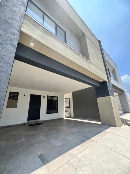 Casa en Venta en La Reserva, García, NL. Casa en Venta en La Reserva, García, NL.