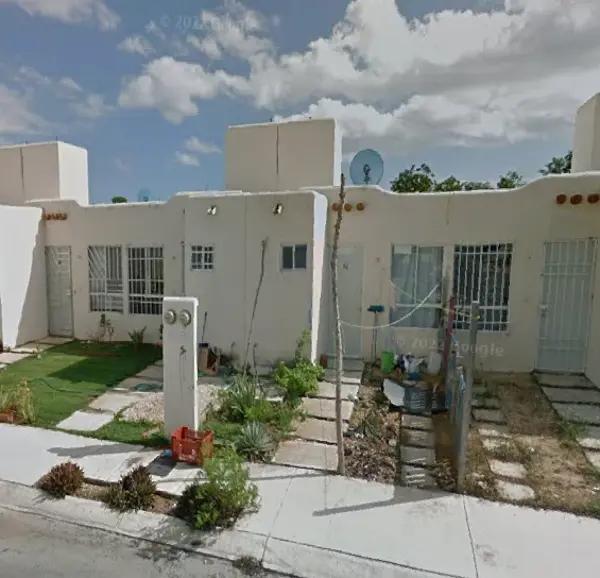 Venta de Casa en Villas del Sol II, Playa del Carmen - 2 Recámaras y Acceso a Servicios Venta de Casa en Villas del Sol II, Playa del Carmen - 2 Recámaras y Acceso a Servicios