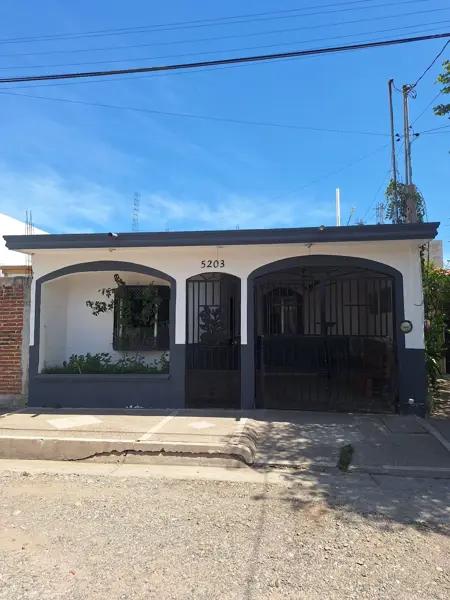 Casa en Venta en Fracc. Villa Dorada, Culiacán, Sinaloa