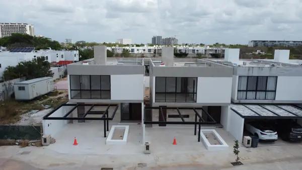 NÁVITA || MUY BIEN UBICADAS RESIDENCIAS EN VENTA EN LA PRIVADA NÁVITA RESIDENCIAL, POR PLAZA LA ISLA EN SANTA GERTRUDIS COPÓ