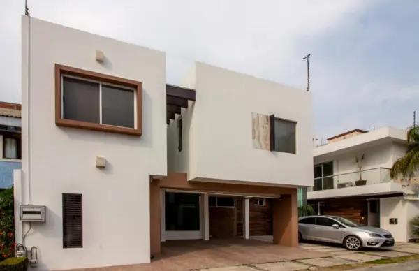 Casa en Lomas de Angelópolis I, Fracc Valle Real , en Venta $4,490,000 a unos pasos de Chedraui Casa en Lomas de Angelópolis I, Fracc Valle Real , en Venta $4,490,000 a unos pasos de Chedraui