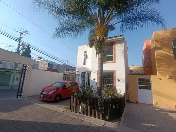 Casa en renta en Villas del Alto