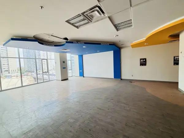 OFICINA ACONDICIONADA EN VENTA - AMPLIACIÓN GRANADA