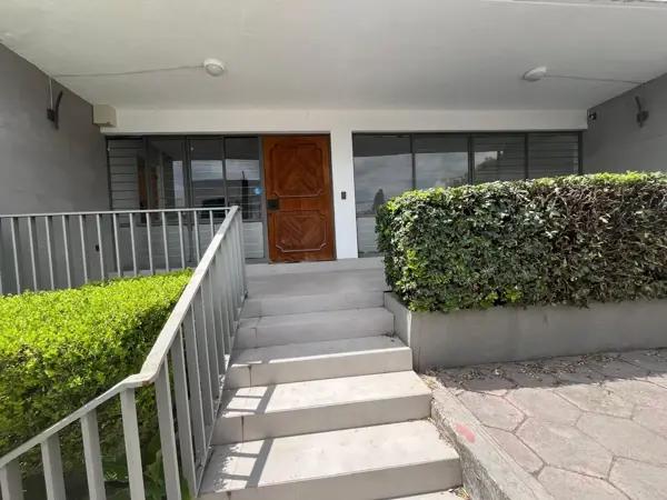 CASA EN VENTA EN CHEPEVERA CON FACTIBILIDAD MULTIFAMILIAR CASA EN VENTA EN CHEPEVERA CON FACTIBILIDAD MULTIFAMILIAR
