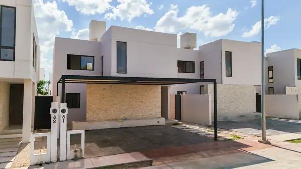 Casa en esquina en venta con amenidades en privada gran san pedro cholul merida Casa en esquina en venta con amenidades en privada gran san pedro cholul merida