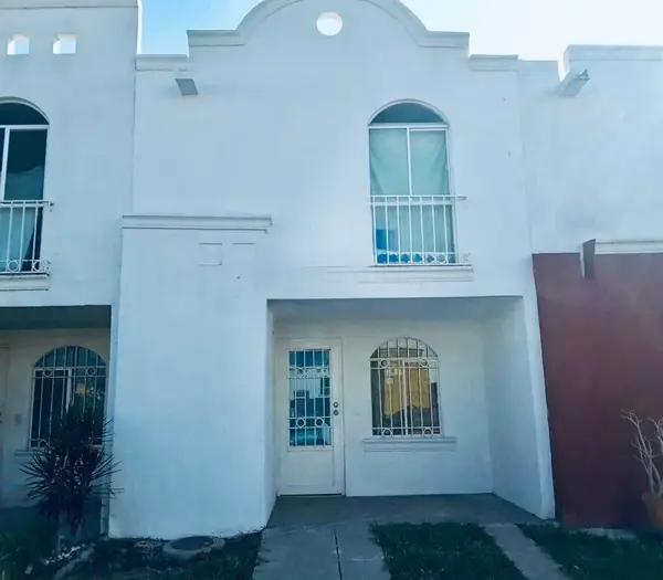 CASA EN VENTA A PRECIO REMATE EN TLAJOMULCO DE ZUÑIGA SM CASA EN VENTA A PRECIO REMATE EN TLAJOMULCO DE ZUÑIGA SM