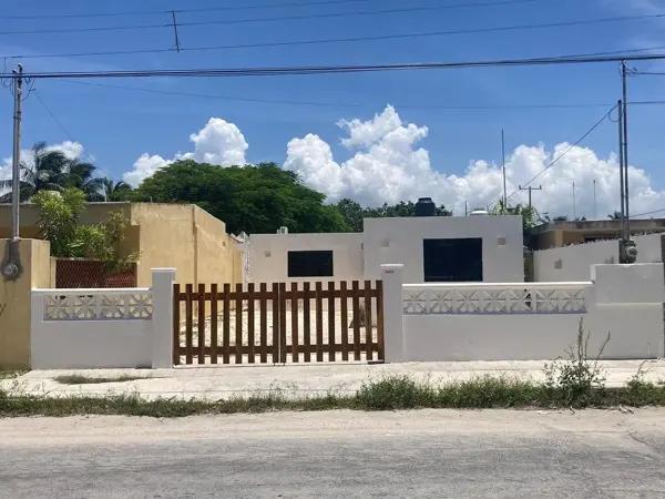 Casa en venta en Chicxulub Puerto a cuadra y media del mar