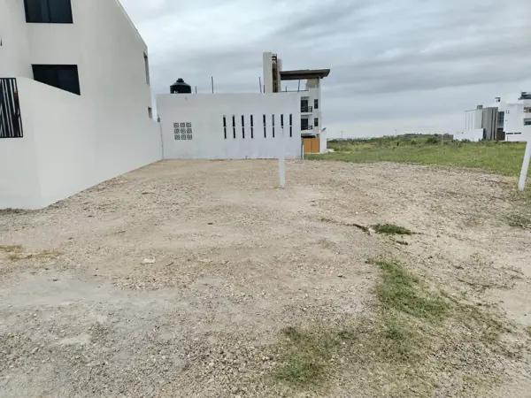 TERRENO EN VENTA