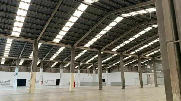 SE RENTA BODEGA EN PARQUE INDUSTRIAL EN SANTIAGO TEYAHUALCO EDOMEX