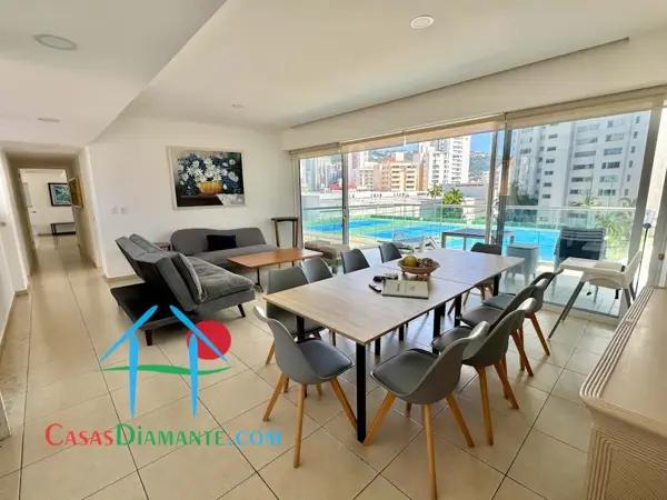 Depa con 3 recámaras y terraza con vista a las áreas comunes