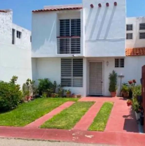 Casa en Condominio en Venta en Altus Bosques, Tlajomulco de Zúñiga, Ubicación Privilegiada