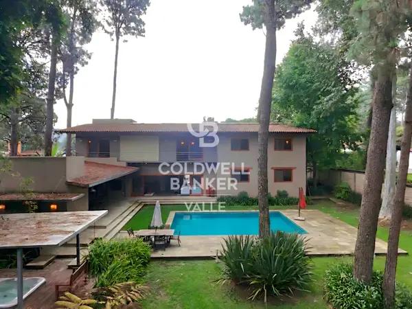 VENTA DE CASA EN EL CENTRO DE AVÁNDARO