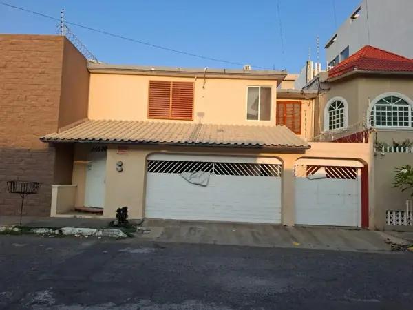 VENDO CASA.EN FRAC. JARDINES DEL.VIRGINIA BOCA.DEL RIO VER. VENDO CASA.EN FRAC. JARDINES DEL.VIRGINIA BOCA.DEL RIO VER.