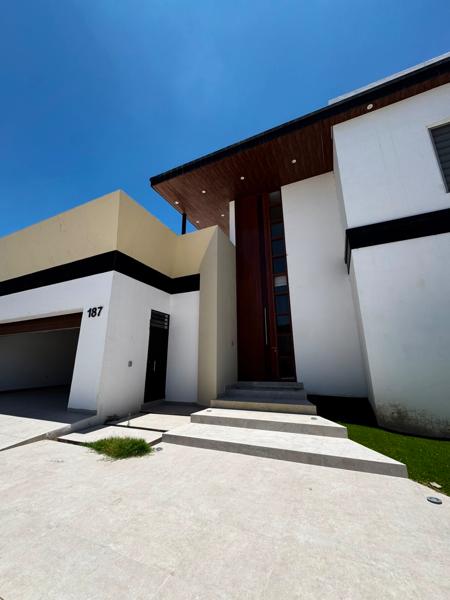 CASA EN VENTA HACIENDA DEL ROSARIO TORREON