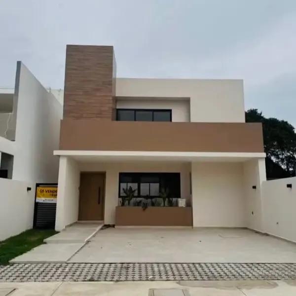 VENDIO CASA EN BOCA DEL RIO, CERCA DE LA RIVIERA VERACRUZANA