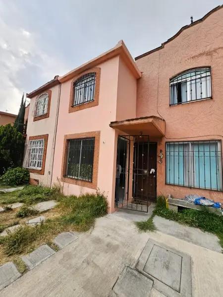 casa amplia con tres habitaciones listapra ocupar recien remodelada