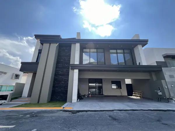 CASA EN VENTA CLUB DE GOLF LA HERRADURA ZONA CARRETERA NACIONAL MONTERREY CASA EN VENTA CLUB DE GOLF LA HERRADURA ZONA CARRETERA NACIONAL MONTERREY