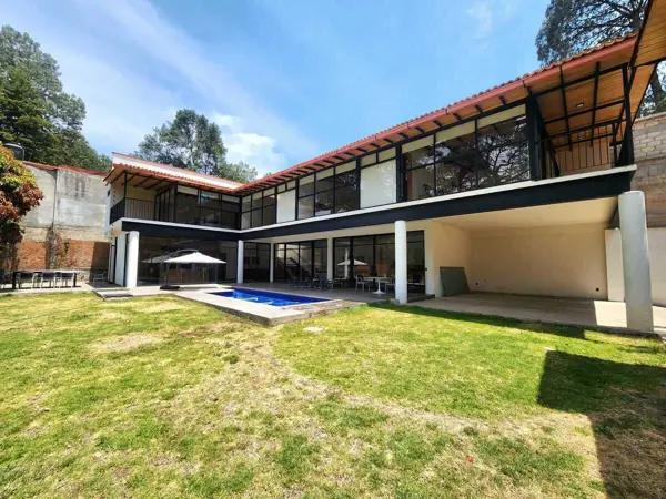 CASA EN VENTA EN AVÁNDARO VALLE DE BRAVO CASA EN VENTA EN AVÁNDARO VALLE DE BRAVO