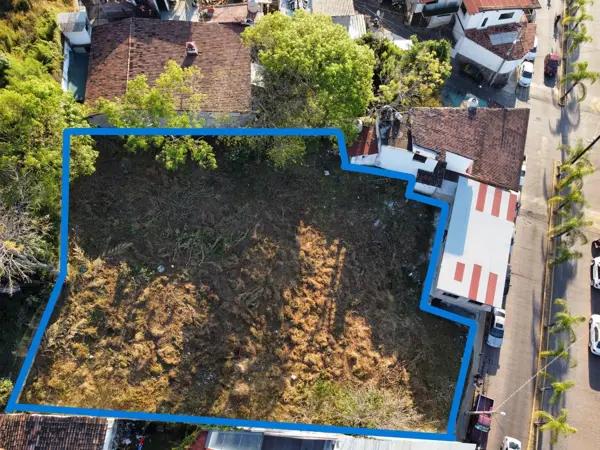 TERRENO EN VENTA CON EXCELENTE UBICACION EN VALLE DE BRAVO