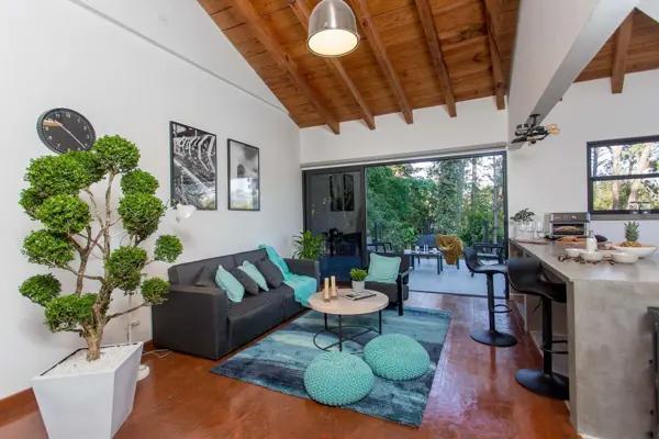 DEPARTAMENTO EN RENTA EN AVÁNDARO VALLE DE BRAVO