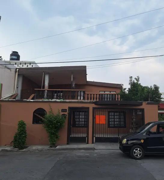 LA FLORIDA. CASA DE 2 NIVELES CON 2 DEPARTAMENTOS INDEPENDIENTES. EXCELENTE OPORTUNIDAD.