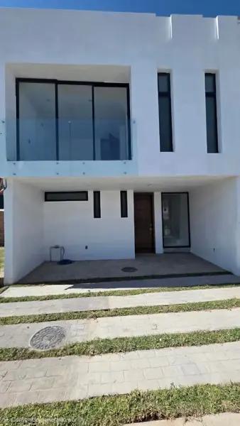 Casa en venta en Nuevo Mexico, Zapopan, Jalisco