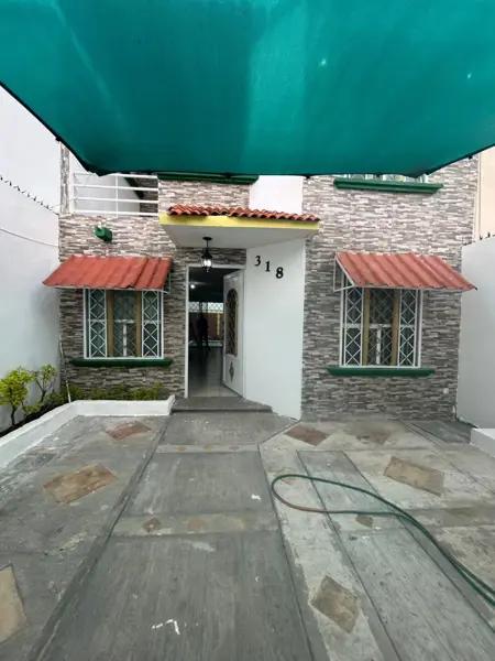 CASA EN RENTA EN BRISAS DEL LAGO