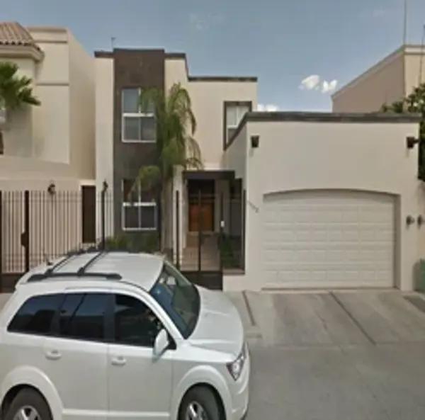 Venta de Casa en San Francisco, Meoqui: Espacio Amplio con 4 Habitaciones