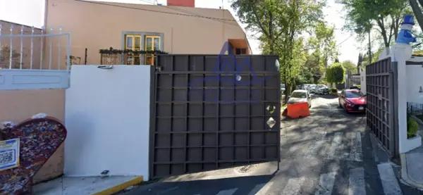 Casa en remate en Lomas de las Aguilas, Álvaro Obregón, Ciudad de México Casa en remate en Lomas de las Aguilas, Álvaro Obregón, Ciudad de México
