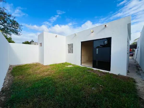Casa Remodelada en Venta en Ciudad Caucel con 2 Habitaciones y Cochera Casa Remodelada en Venta en Ciudad Caucel con 2 Habitaciones y Cochera