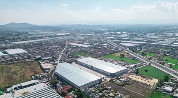 Nave Industrial AAA en Renta en Santiago Teyahualco A Estrenar