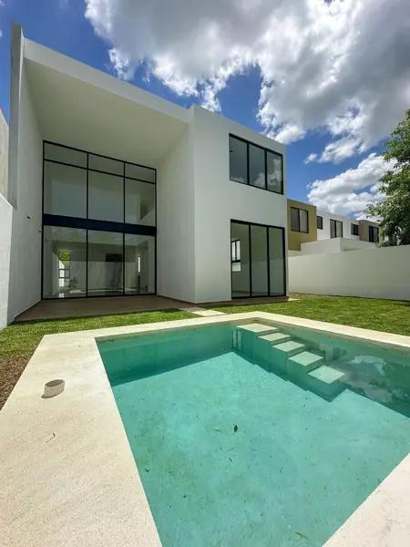 CASA EN VENTA EN CONKAL I 3 RECAMARAS + DOBLE ALTURA