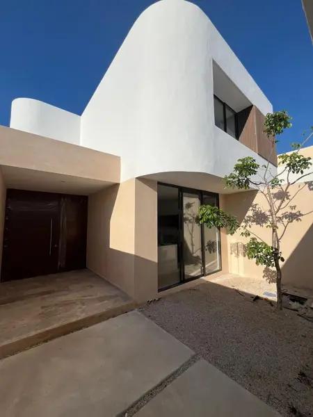CASA DE ENTREGA INMEDIATA EN CONKAL
