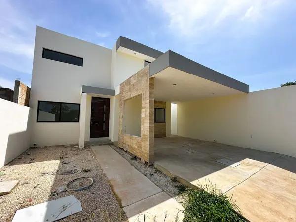 CASA EN VENTA EN PRIVADA EN CONKAL