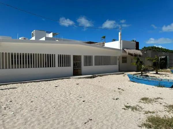 CASA EN VENTA UBICADA EN PROGRESO A 30 METROS DEL MAR