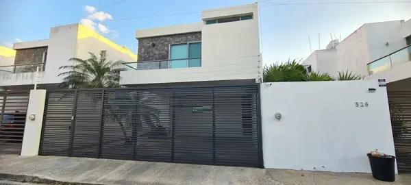 CASA EN VENTA EN MONTEBELLO