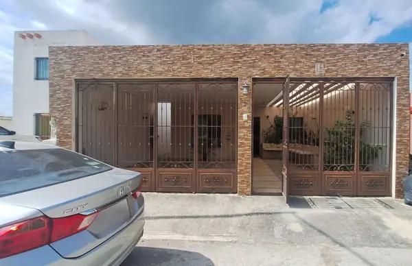 CASA DE 1 PLANTA EN VENTA EN LOS HEROES