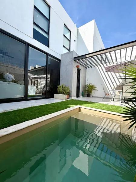 CASA EN VENTA EN DZITYA CON PANELES SOLARES CASA EN VENTA EN DZITYA CON PANELES SOLARES