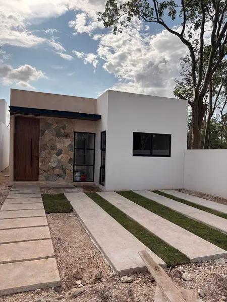 CASA EN PREVENTA EN CONKAL I ENERO 2027 CASA EN PREVENTA EN CONKAL I ENERO 2027