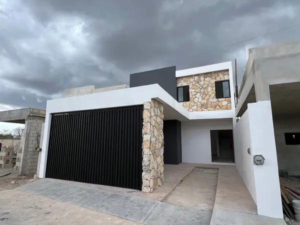 CASA EN VENTA EN DZITYA