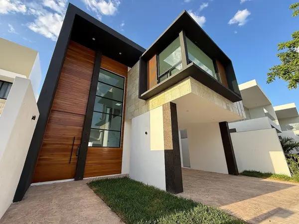 CASA EN VENTA EN PRIVADA AL NORTE DE MERIDA