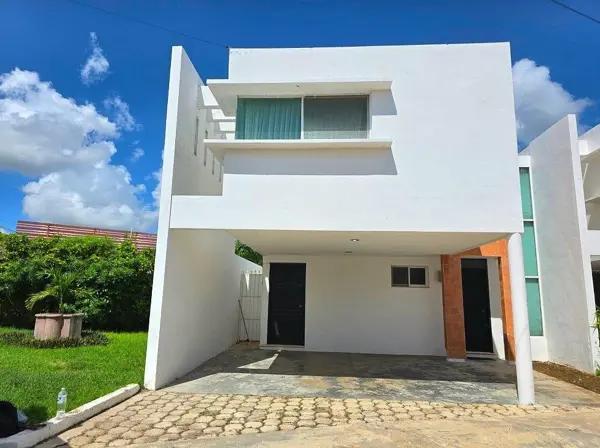 RESIDENCIA EN VENTA EN PRIVADA  CERCA DE ALTABRISA
