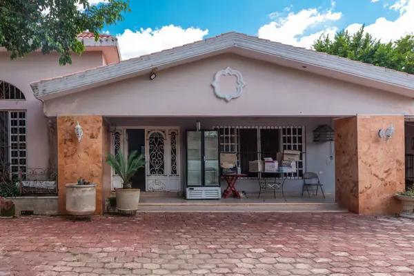 VENTA DE QUINTA EN UMAN I ENTREGA INMEDIATA