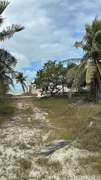 VENTA DE TERRENO EN LA ORILLA DE LA PLAYA CARRETERA PROGRESO-TELCHAC PUERTO
