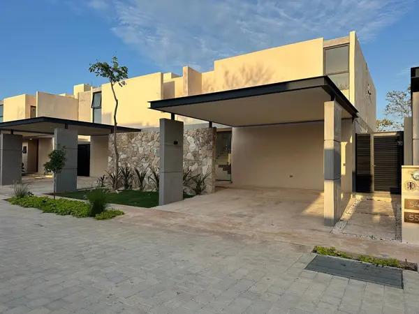 VENTA DE CASA CON RECÁMARA EN PLANTA BAJA 1 PRIVADA DE CONKAL