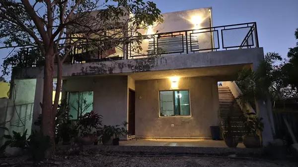 CASA EN VENTA CON DEPARTAMENTO Y LOCAL EN XCANATUN CASA EN VENTA CON DEPARTAMENTO Y LOCAL EN XCANATUN