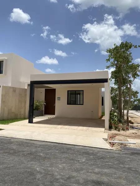 VENTA CASA EN RESIDENCIAL DE CONKAL I ENTREGA JULIO 2026 VENTA CASA EN RESIDENCIAL DE CONKAL I ENTREGA JULIO 2026