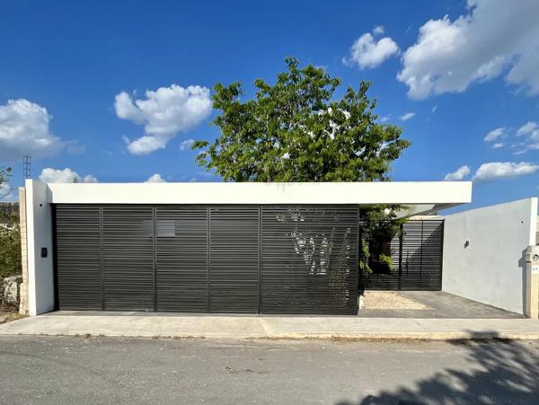 CASA DE UN NIVEL CON MÁS DE 540 M2 DE TERRENO I DZITYA